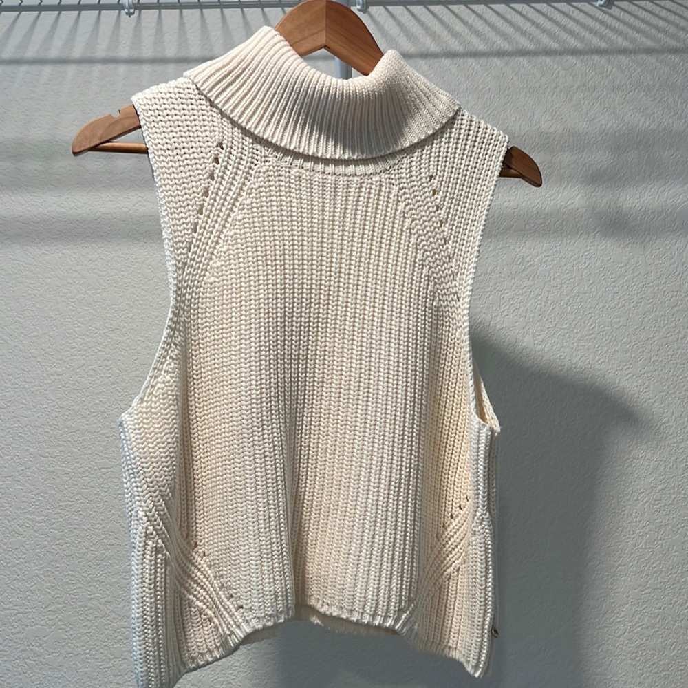Anthropologie turtleneck crop sweater